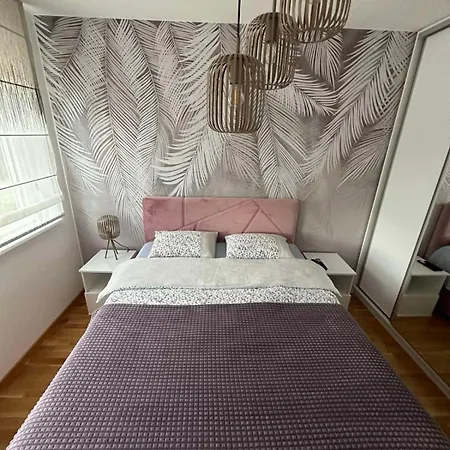 Violet Deluxe Apartman